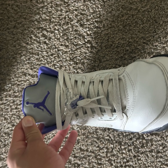 Jordan Retro White and Purple Sneakers - Picture 12 of 13